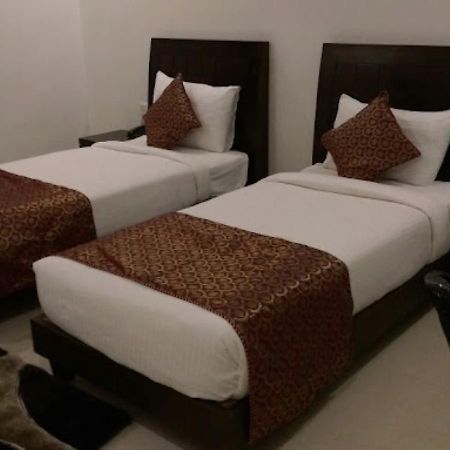 Hotel Zion Inn Варанаси Экстерьер фото
