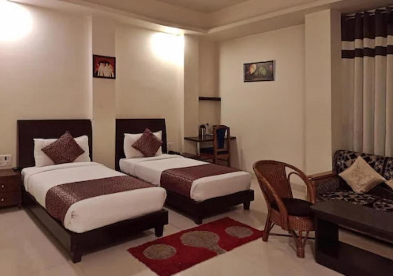 Hotel Zion Inn Варанаси Экстерьер фото