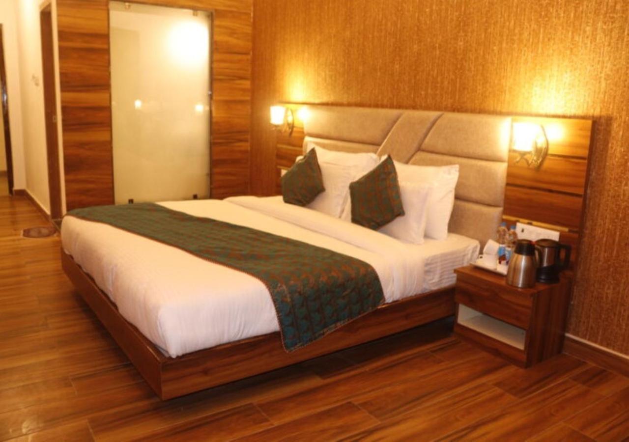 Hotel Zion Inn Варанаси Экстерьер фото