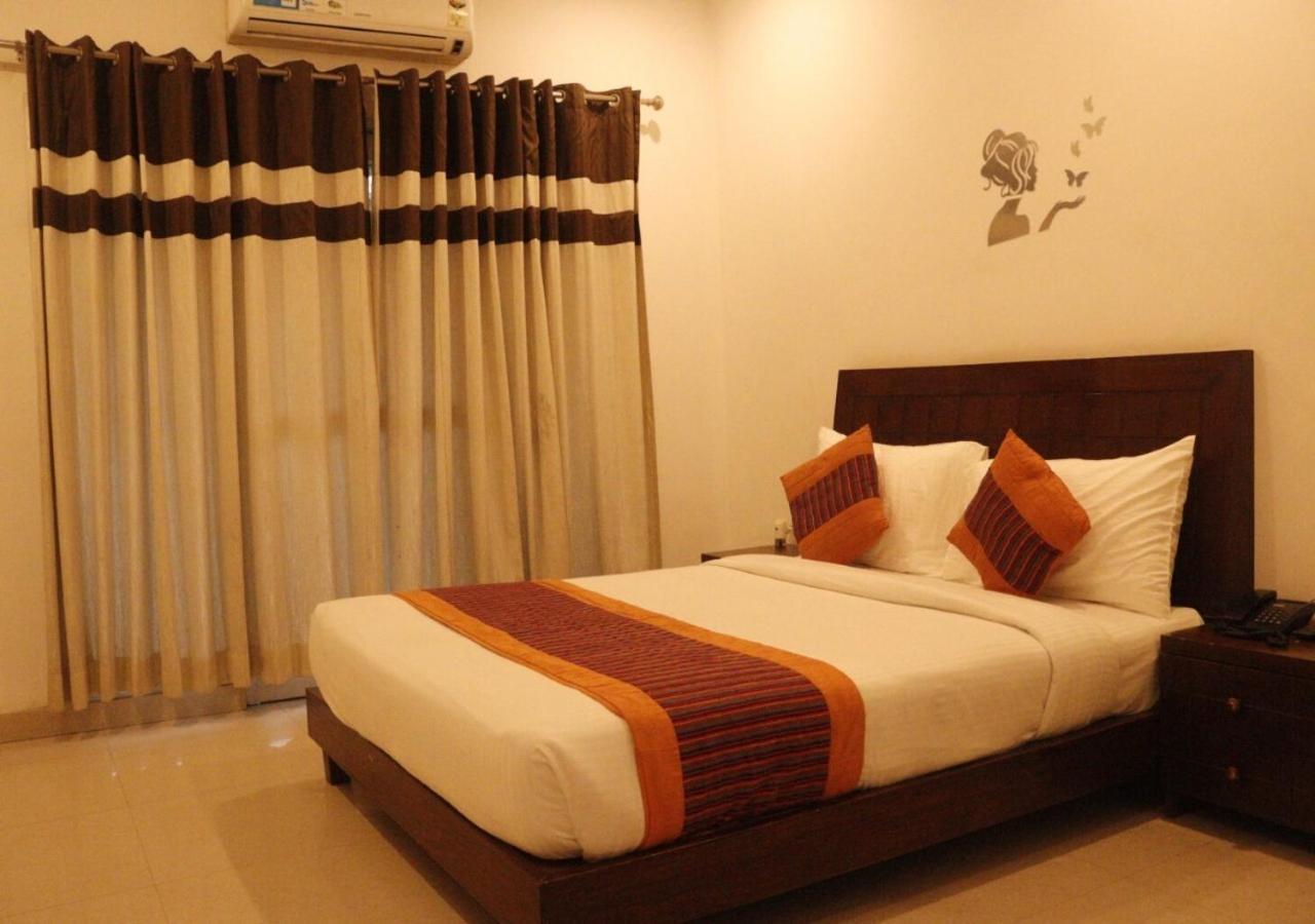 Hotel Zion Inn Варанаси Экстерьер фото