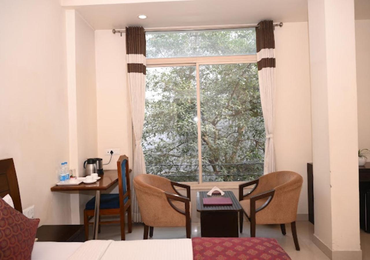Hotel Zion Inn Варанаси Экстерьер фото