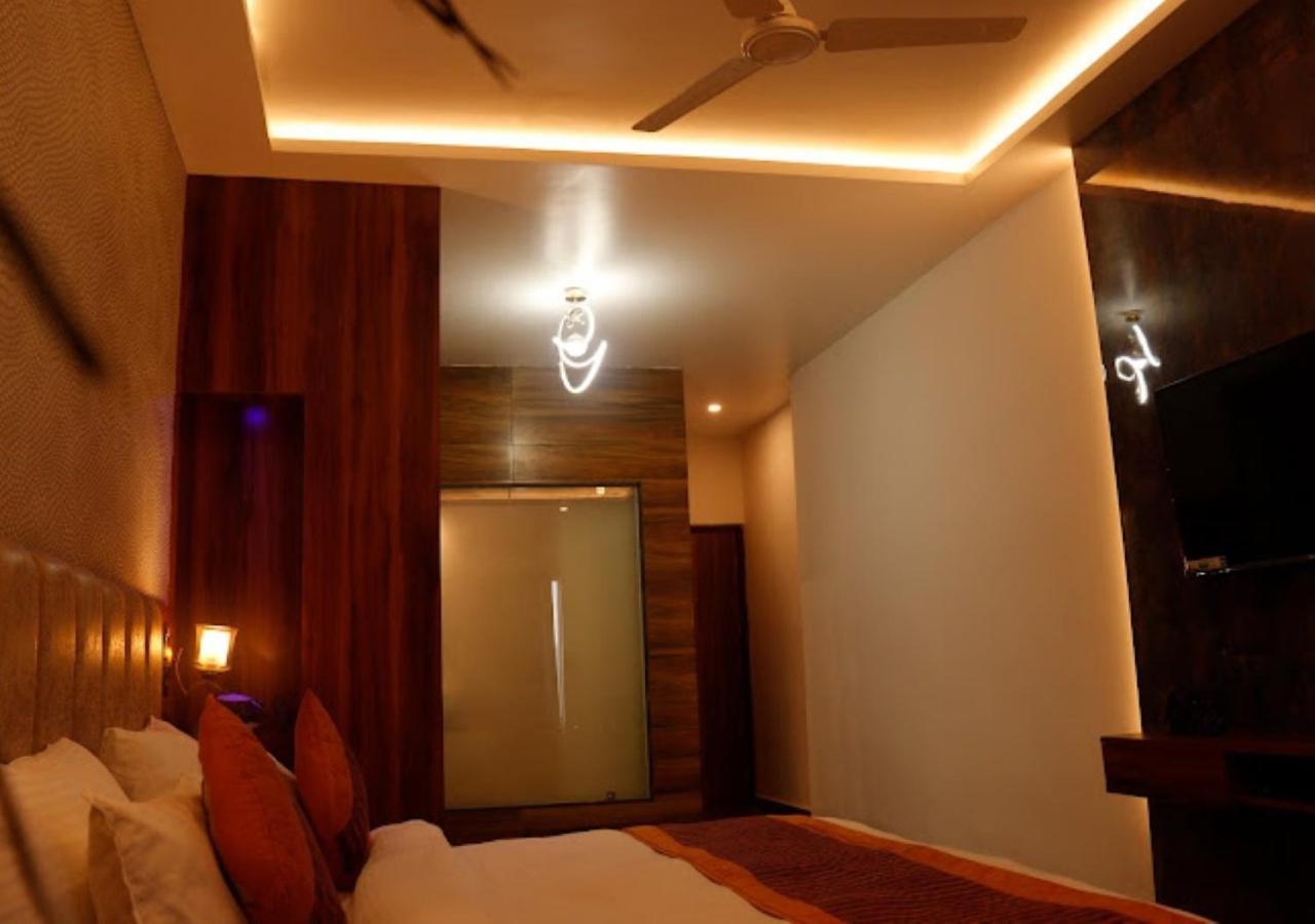 Hotel Zion Inn Варанаси Экстерьер фото