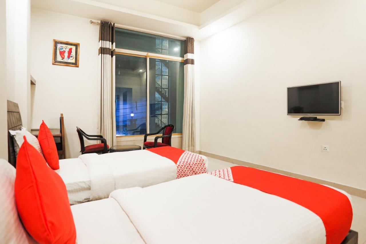 Hotel Zion Inn Варанаси Экстерьер фото